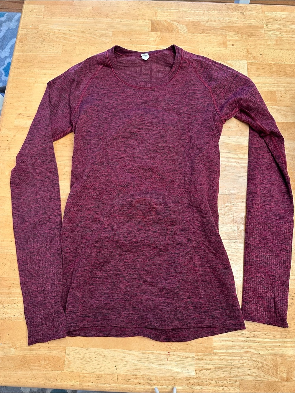 Lululemon long sleeve swiftly Size 6